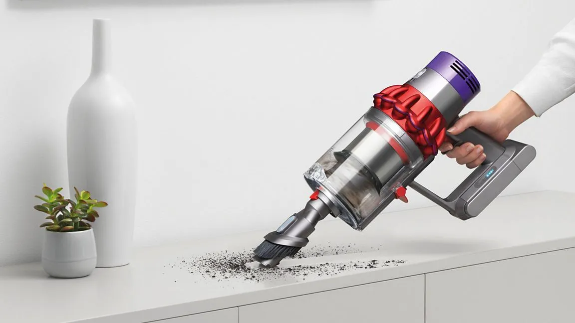 Dyson Skaftstøvsuger Cyclone V10 Origin test: Kraftfull og allsidig rengjøring - Bilde 2